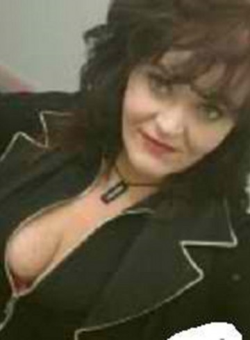 Phoenix Escort AngelSoft Adult Entertainer in United States, Female Adult Service Provider, American Escort and Companion.